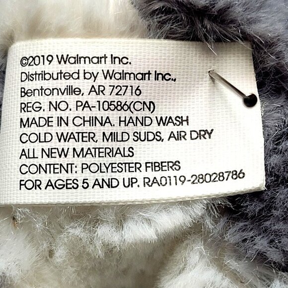 GUND Husky Dog Wolf Pup 7" Red Bandana Gray White Plush Stuffed Toy Walmart 2019 - Picture 7 of 7